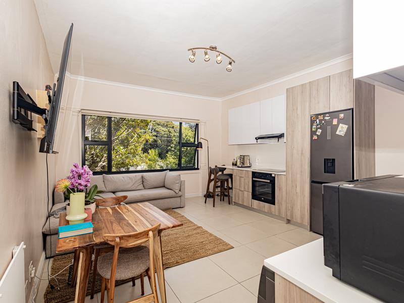 1 Bedroom Property for Sale in Kenilworth Western Cape